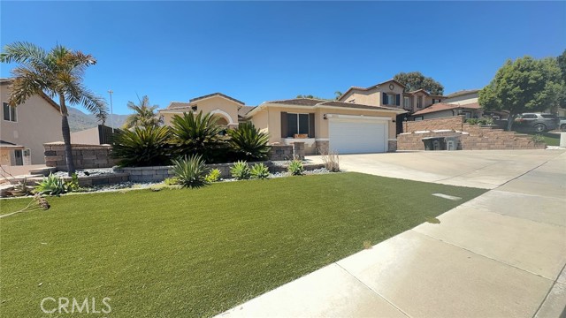 Detail Gallery Image 2 of 26 For 30073 Olive Grove St, Lake Elsinore,  CA 92530 - 4 Beds | 2 Baths