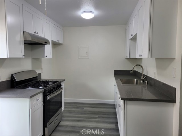 3523 W Del Monte Drive, Anaheim CA: https://media.crmls.org/medias/cf57cf1d-91c6-4284-b495-da35f3326bae.jpg