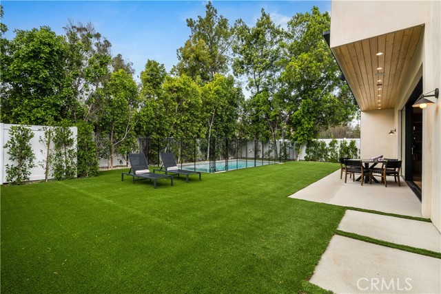Detail Gallery Image 24 of 54 For 5929 Melvin Ave, Tarzana,  CA 91356 - 5 Beds | 6 Baths