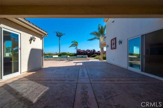 1685 Scenic View Way, Nipomo CA: https://media.crmls.org/medias/cf582274-f111-468f-b393-e4999a4f0914.jpg