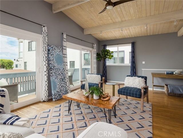 2613 Vista Drive, Manhattan Beach, California 90266, 3 Bedrooms Bedrooms, ,2 BathroomsBathrooms,Residential,Sold,Vista,SB22142075