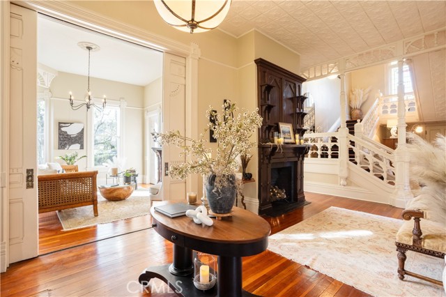 Detail Gallery Image 6 of 73 For 250 N Primrose Ave, Monrovia,  CA 91016 - 5 Beds | 3 Baths