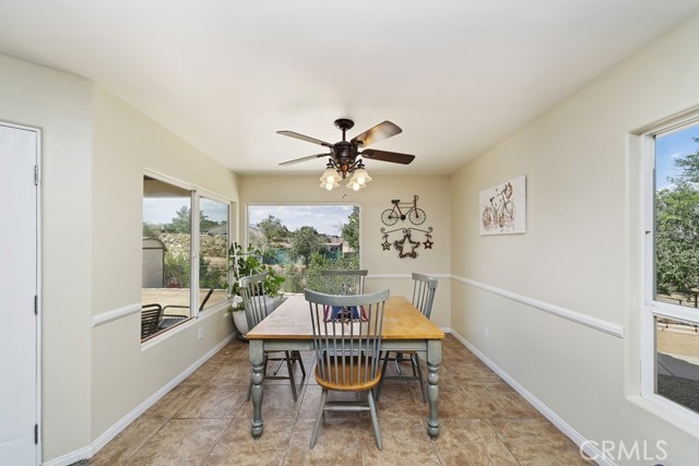 Detail Gallery Image 17 of 35 For 18980 Ranchero Rd, Hesperia,  CA 92345 - 4 Beds | 2 Baths