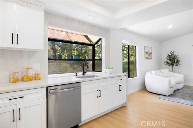 Detail Gallery Image 12 of 36 For 99 Village Loop Rd, Phillips Ranch,  CA 91766 - 4 Beds | 2 Baths