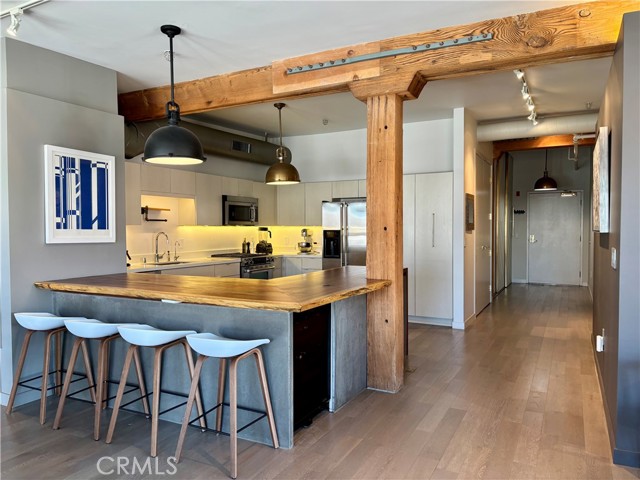 Detail Gallery Image 3 of 31 For 527 Molino St #401,  Los Angeles,  CA 90013 - 2 Beds | 2 Baths