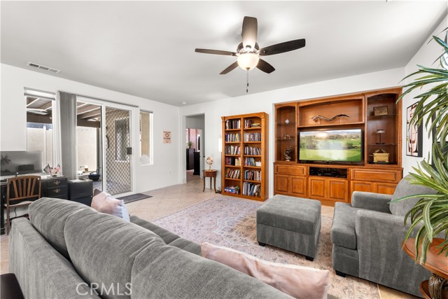 Detail Gallery Image 13 of 41 For 8217 Carnoustie Ave, Hemet,  CA 92545 - 2 Beds | 2 Baths