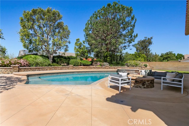 Detail Gallery Image 42 of 66 For 10431 Kenwick Dr, Villa Park,  CA 92861 - 5 Beds | 4/1 Baths