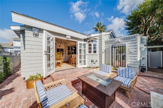 Detail Gallery Image 19 of 27 For 501 Lombardy Ln, Laguna Beach,  CA 92651 - 2 Beds | 2 Baths