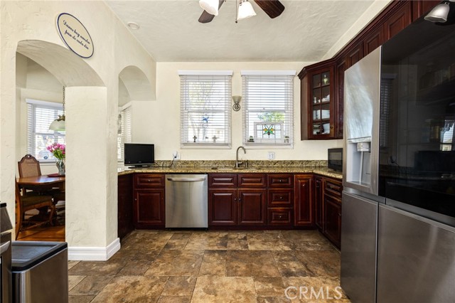 Detail Gallery Image 31 of 53 For 4202 University, Riverside,  CA 92501 - 4 Beds | 3 Baths