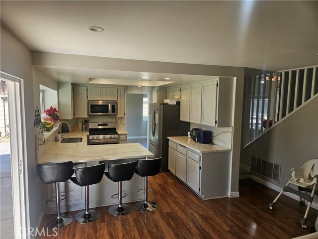 Detail Gallery Image 13 of 58 For 37323 Daybreak Street, Palmdale,  CA 93550 - 4 Beds | 3 Baths