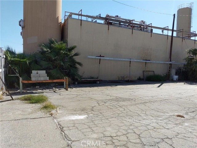 1232 W Base Line Street, San Bernardino, California 92411, ,Commercial Sale,For Sale,1232 W Base Line Street,CRHD23104007