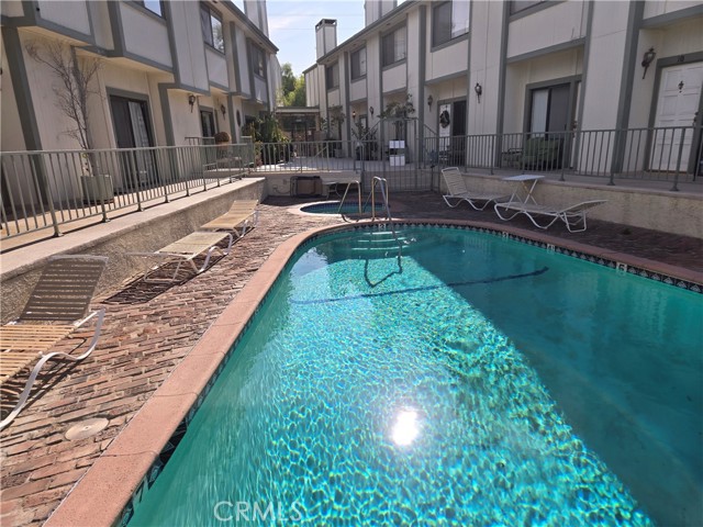 Detail Gallery Image 22 of 22 For 22865 Del Valle St #1,  Woodland Hills,  CA 91364 - 2 Beds | 2/1 Baths