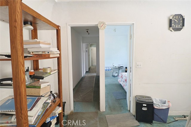 8005 Oleander, Fontana CA: https://media.crmls.org/medias/cf5dd481-83ca-4b7b-814c-7376602a34d9.jpg