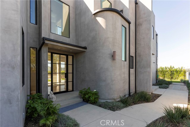 Detail Gallery Image 3 of 42 For 717 Latigo Canyon Rd, Malibu,  CA 90265 - 3 Beds | 3 Baths