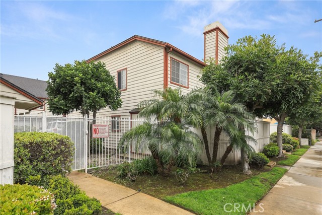 25520 Dodge Avenue, Harbor City CA: https://media.crmls.org/medias/cf5e86c7-6488-454d-b23d-f3d565e3371c.jpg