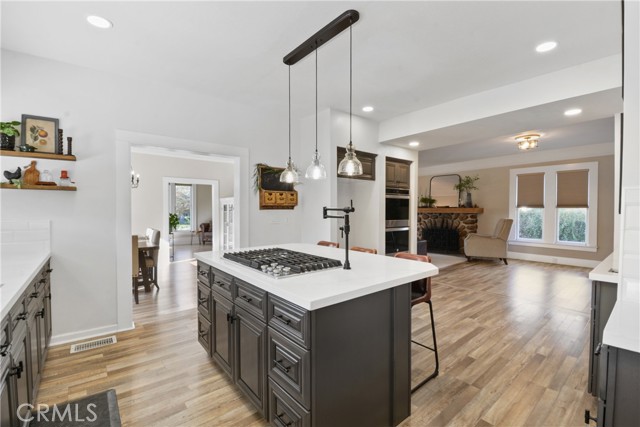 Detail Gallery Image 13 of 47 For 1033 W Palm Ave, Redlands,  CA 92373 - 5 Beds | 3 Baths