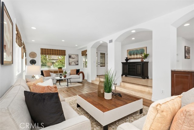 Detail Gallery Image 13 of 66 For 16 Mariposa, Rancho Santa Margarita,  CA 92679 - 5 Beds | 3/1 Baths