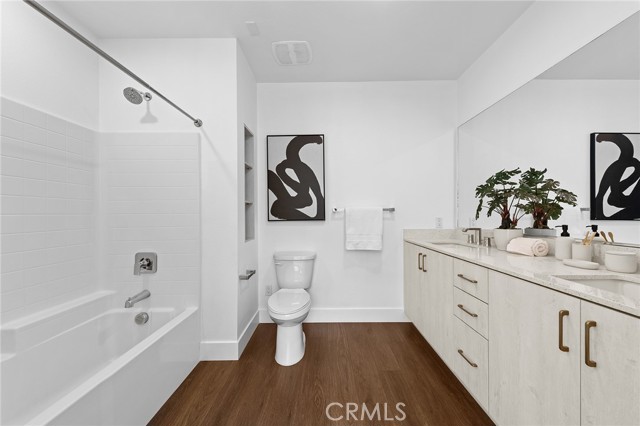 709 E Walnut Street, Pasadena CA: https://media.crmls.org/medias/cf60b853-9129-4ba7-940d-8d437a2e16c0.jpg
