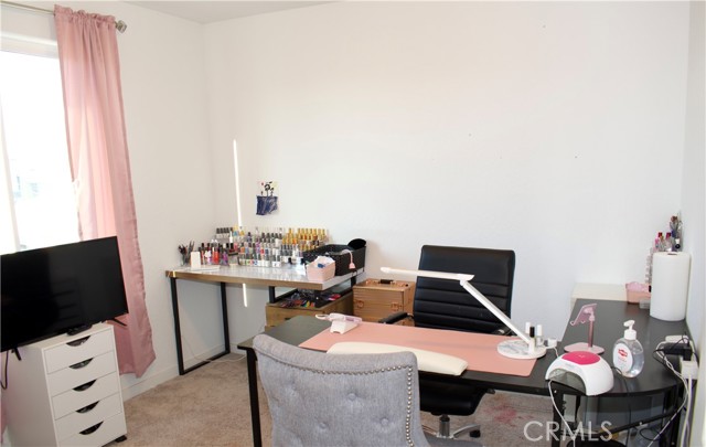 4136 N Vaughan Avenue, Fresno CA: https://media.crmls.org/medias/cf60d76a-87aa-48de-b03b-9ed1d620cd2d.jpg