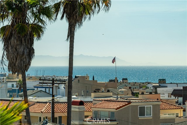 620 Manhattan Avenue, Hermosa Beach, California 90254, 3 Bedrooms Bedrooms, ,3 BathroomsBathrooms,Residential,Sold,Manhattan,SB21222034