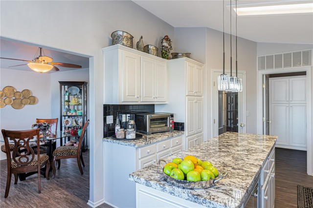 Detail Gallery Image 12 of 33 For 27250 Murrieta Rd #283,  Menifee,  CA 92586 - 3 Beds | 2 Baths