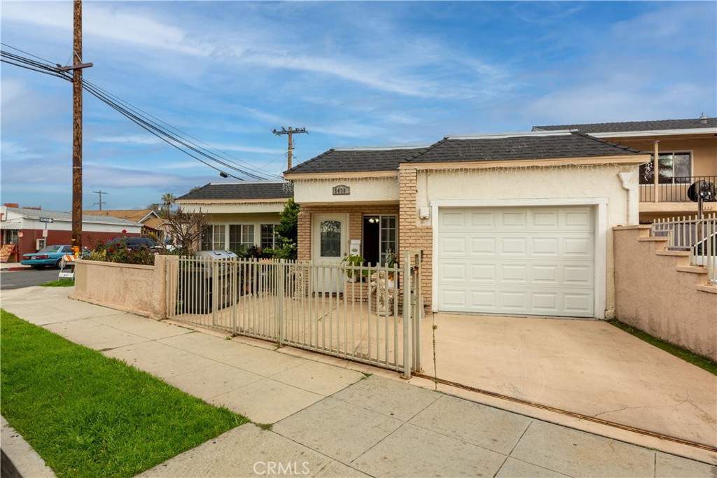 5436 Dairy Avenue, Long Beach, CA 90805