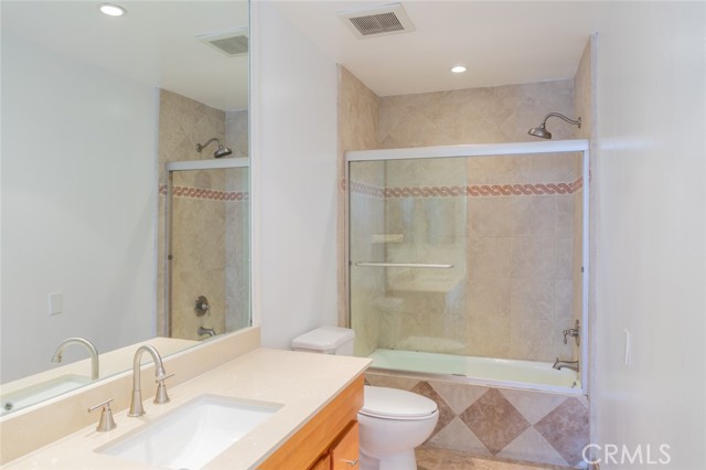 Detail Gallery Image 11 of 13 For 2175 S Beverly Glen Bld #311,  Los Angeles,  CA 90025 - 2 Beds | 2 Baths