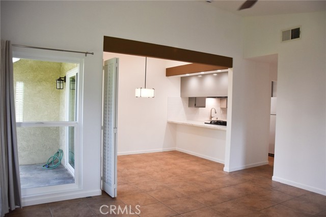 3340 E Collins Avenue, Orange CA: https://media.crmls.org/medias/cf642330-76a2-4125-b0df-ab875179f682.jpg