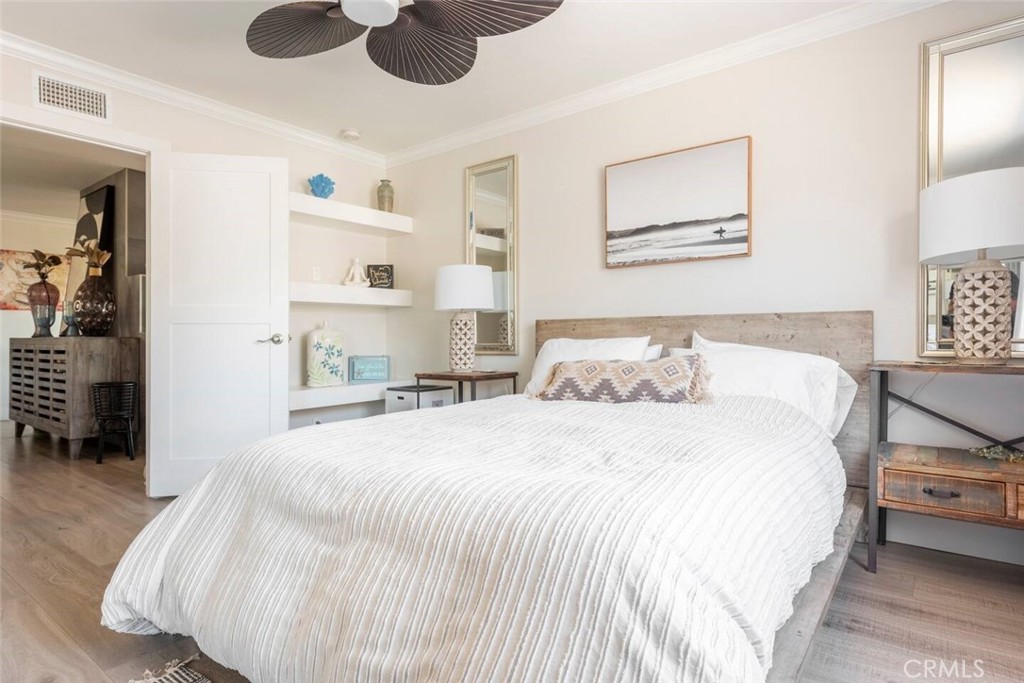 https://media.crmls.org/medias/cf64697f-a56f-4731-88f8-d8690cf54e81.jpg?preset=X-Large