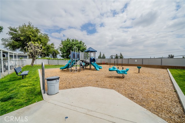 Detail Gallery Image 22 of 27 For 222 S Rancho Ave #59,  San Bernardino,  CA 92410 - 3 Beds | 2 Baths