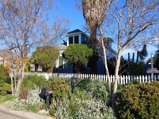 Detail Gallery Image 2 of 6 For 2111 Orange St, Highland,  CA 92346 - 3 Beds | 2 Baths