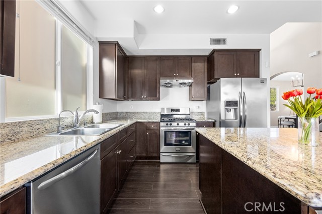 Detail Gallery Image 15 of 49 For 15188 Masline St, Baldwin Park,  CA 91706 - 4 Beds | 3 Baths