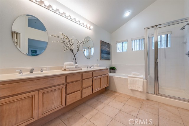 Detail Gallery Image 24 of 39 For 14 Chaumont, Mission Viejo,  CA 92692 - 3 Beds | 2/1 Baths
