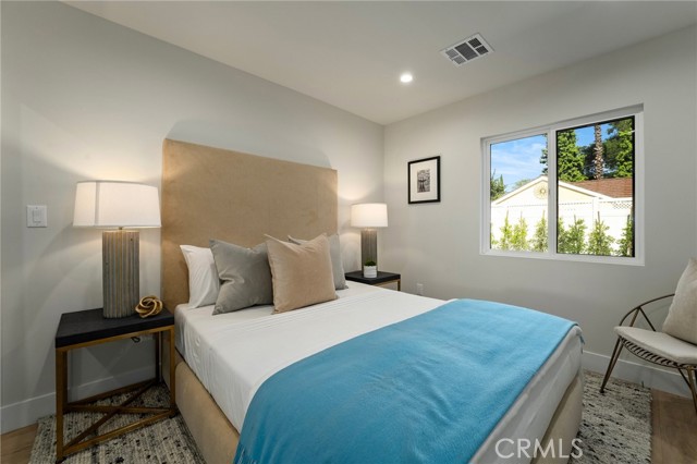 13614 Emelita Street, Valley Glen, California 91401, 5 Bedrooms Bedrooms, ,3 BathroomsBathrooms,Single Family Residence,For Sale,Emelita,SR24080690