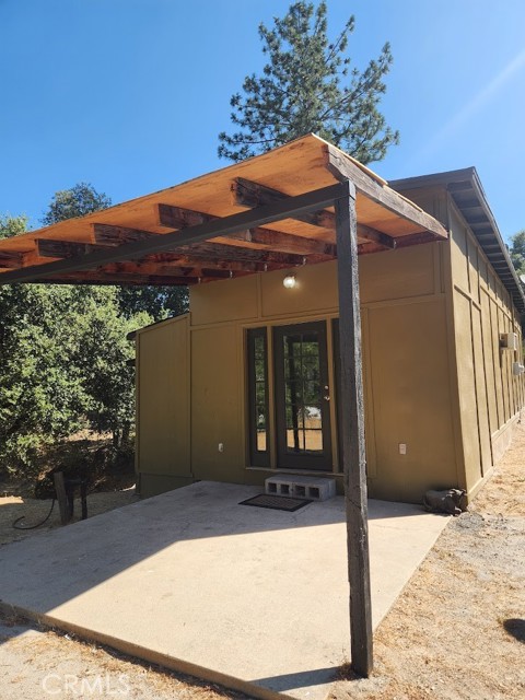 49832 Road 426, Oakhurst CA: https://media.crmls.org/medias/cf662ccd-3caa-41eb-a96b-5b49317bf708.jpg