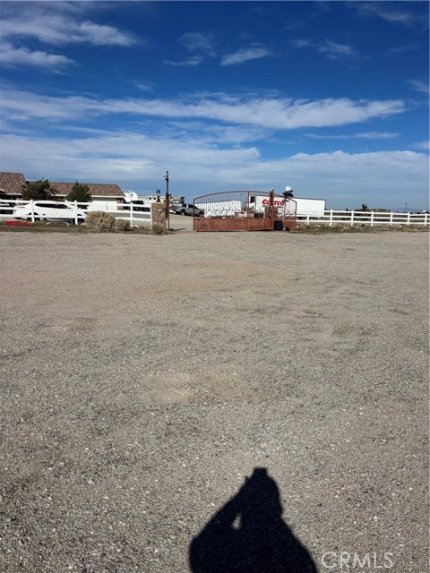 Detail Gallery Image 15 of 17 For 11971 Mission, Oak Hills,  CA 92344 - – Beds | – Baths