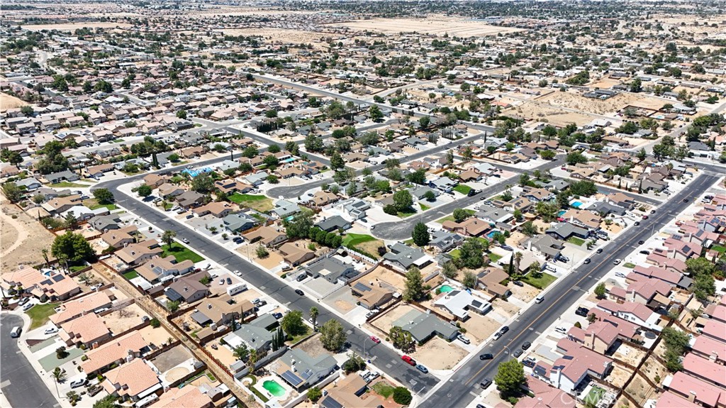 https://media.crmls.org/medias/cf667ab6-42bc-4a55-a05a-f9109a5b57f1.jpg?preset=X-Large