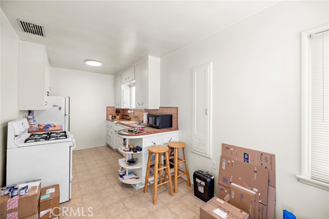1107 Okoboji Drive, Arcadia CA: https://media.crmls.org/medias/cf66c15a-2b9b-41e4-9994-58c3f59644e1.jpg