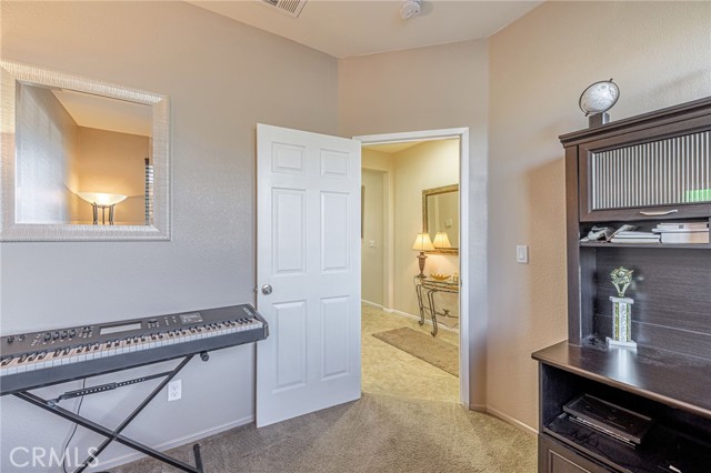 2534 Mapleleaf Terrace, Palmdale CA: https://media.crmls.org/medias/cf66cff3-b70e-494f-80ac-7160bc3b3521.jpg
