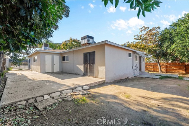 Detail Gallery Image 3 of 25 For 2135 Down, Riverside,  CA 92507 - 4 Beds | 2 Baths