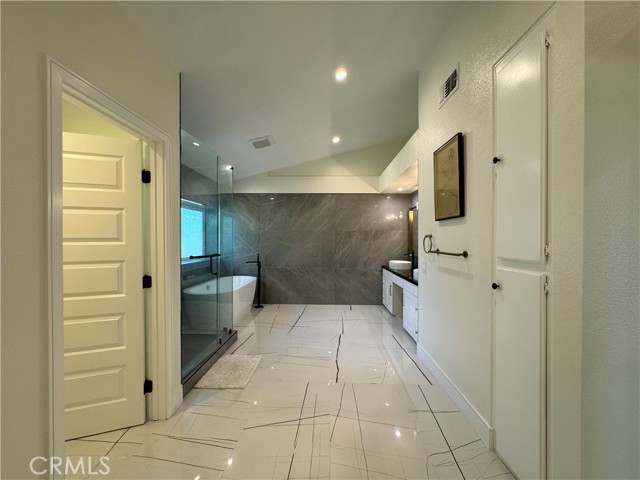 13745 Moonshadow Place, Chino Hills CA: https://media.crmls.org/medias/cf671670-f909-47bb-b855-ef9c2407a628.jpg