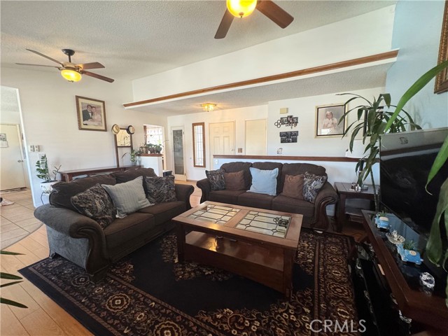 Detail Gallery Image 10 of 24 For 7446 Bangor Ave, Hesperia,  CA 92345 - 3 Beds | 2 Baths