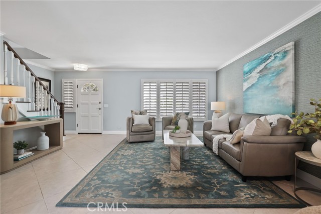 Detail Gallery Image 7 of 37 For 328 Regatta Way, Seal Beach,  CA 90740 - 3 Beds | 2/1 Baths