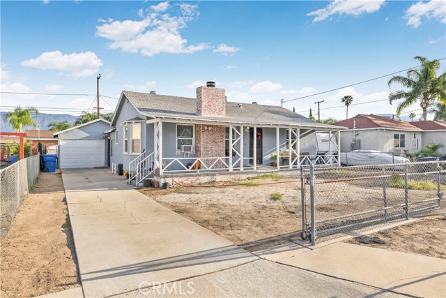 Detail Gallery Image 2 of 38 For 24976 7th Street, San Bernardino,  CA 92410 - 2 Beds | 1 Baths