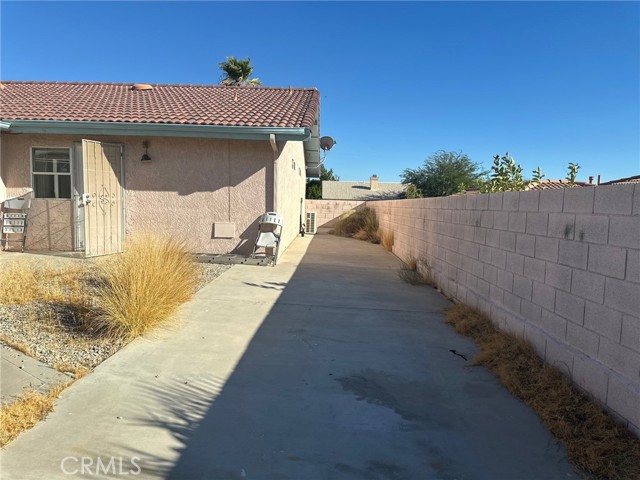 Detail Gallery Image 14 of 14 For 9605 Valencia Dr, Desert Hot Springs,  CA 92240 - 3 Beds | 2 Baths