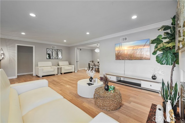 1701 Virginia, San Marino CA: https://media.crmls.org/medias/cf69bd0e-47a3-4a99-8217-5d8b22b32b22.jpg