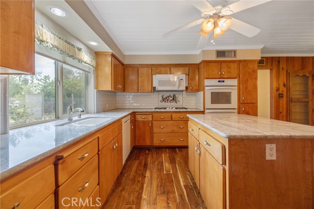 Detail Gallery Image 17 of 69 For 1714 N Blythe, Fresno,  CA 93722 - 3 Beds | 2 Baths