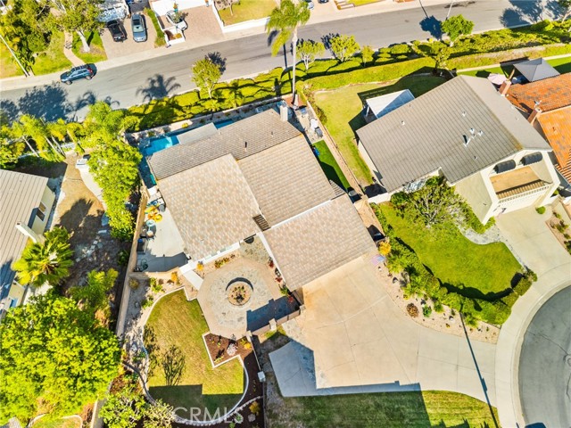 23382 Via Chiripa, Mission Viejo CA: https://media.crmls.org/medias/cf6a80ce-69e5-4546-900c-7ca5acc45d6c.jpg