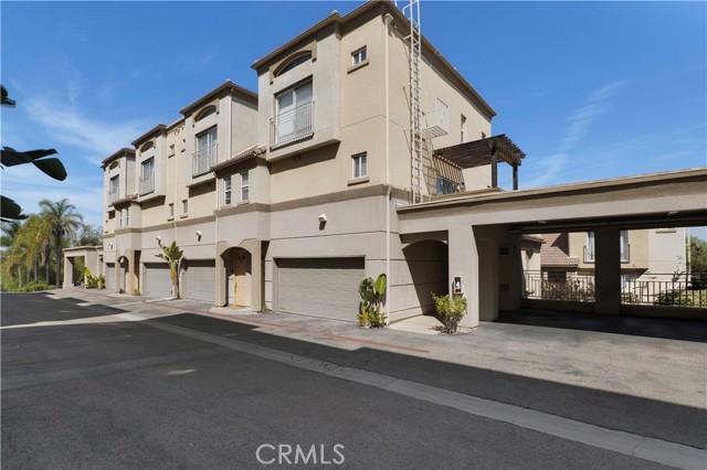 5220 Premiere Hills Unit: 222