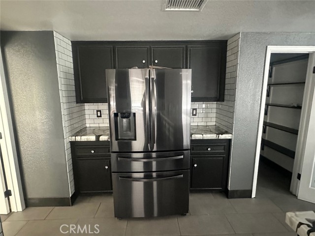 Detail Gallery Image 12 of 29 For 22896 San Joaquin East, Canyon Lake,  CA 92587 - 5 Beds | 2/1 Baths